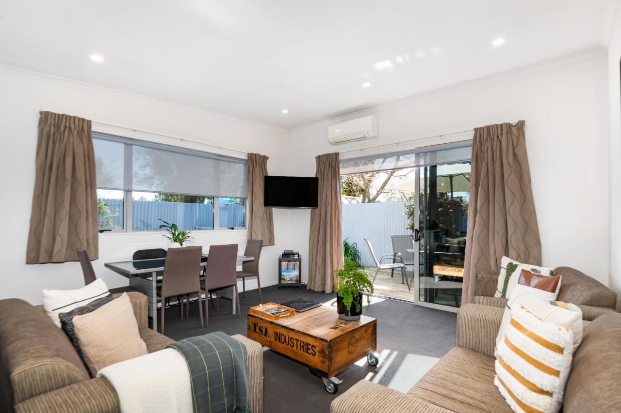 Two Tree Lodge Blenheim Extérieur photo